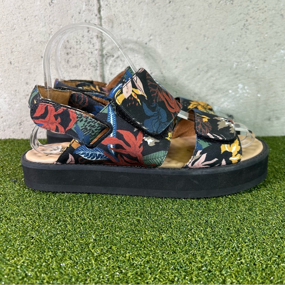 Insecta Tropical Floral Strappy Sandals Shoes Women’s 7.5